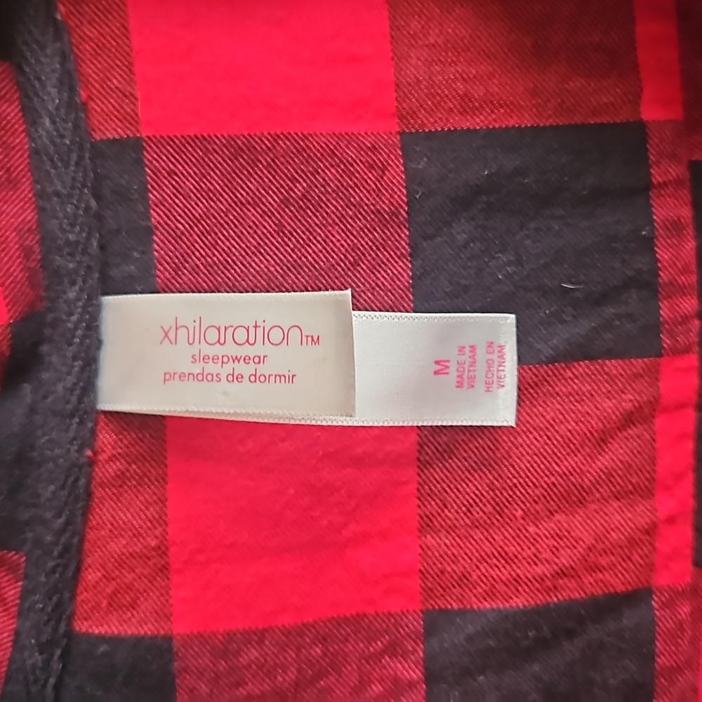 Ladies red & black Buffalo plaid flannel sleep shirt gown - Picture 4 of 5